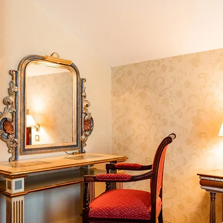 Hotel Beaumarchais Parigi
