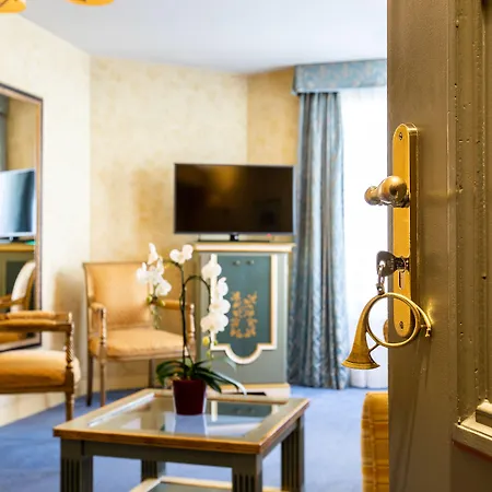Beaumarchais Hotel