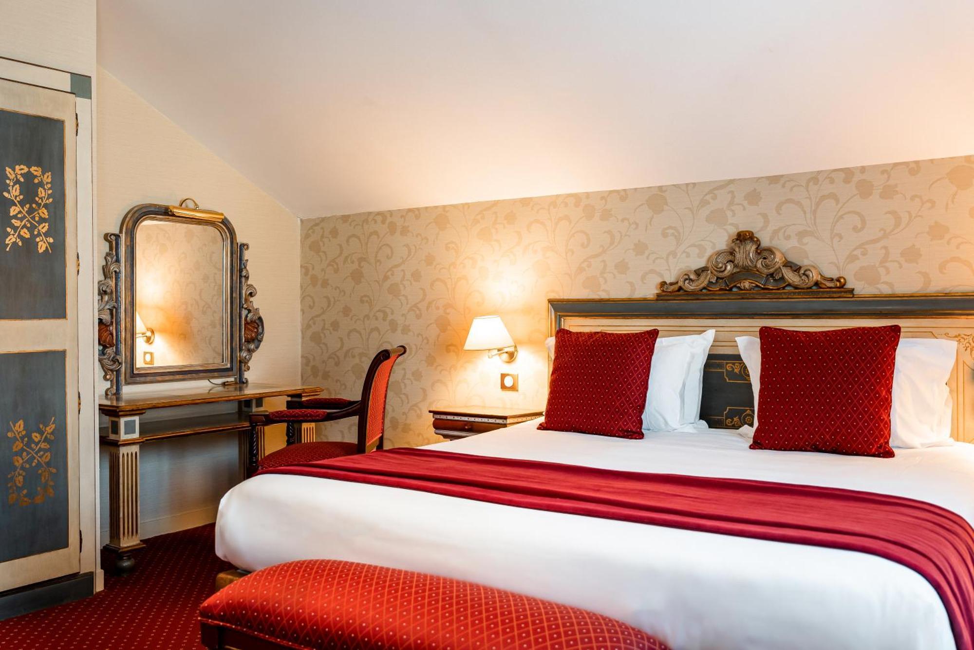 Beaumarchais Hotel 4*